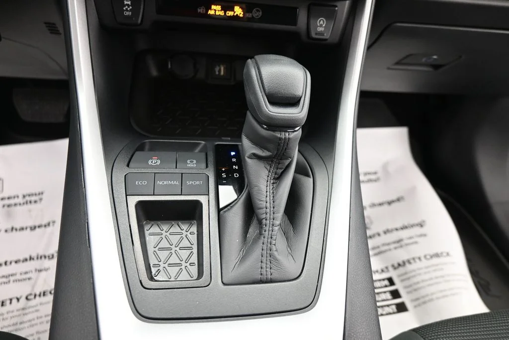 Used 2025 Silver Toyota LE image 22