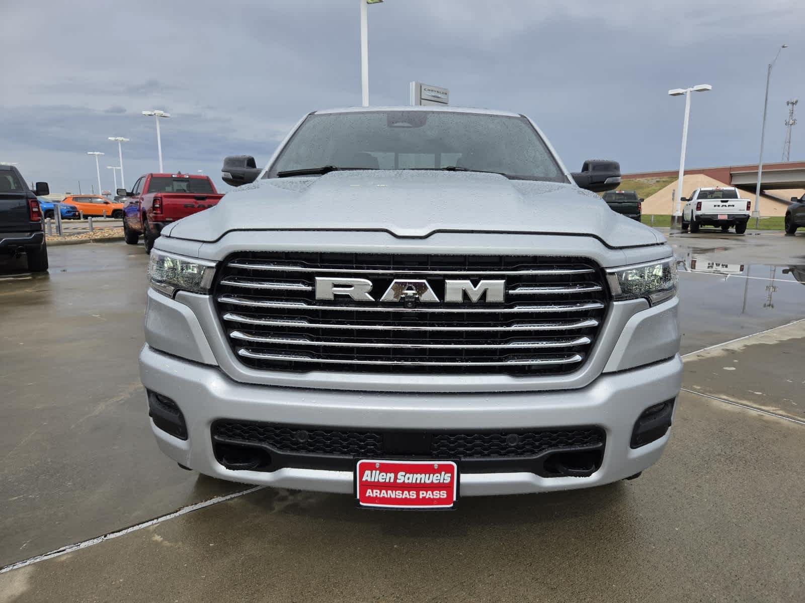 2027 RAM Ram 1500 Pickup Laramie - Photo 8