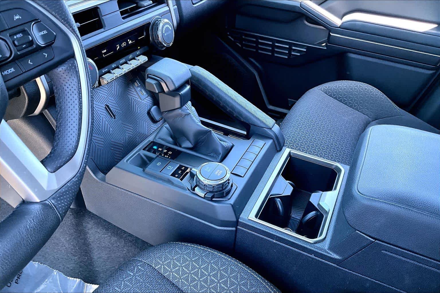 Used 2025 Underground Toyota SR5 image 16