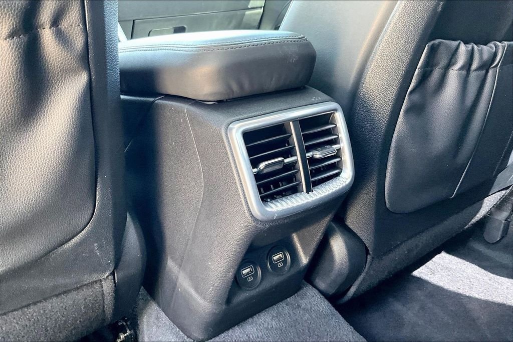 Used 2022 Gray Kia EX image 8