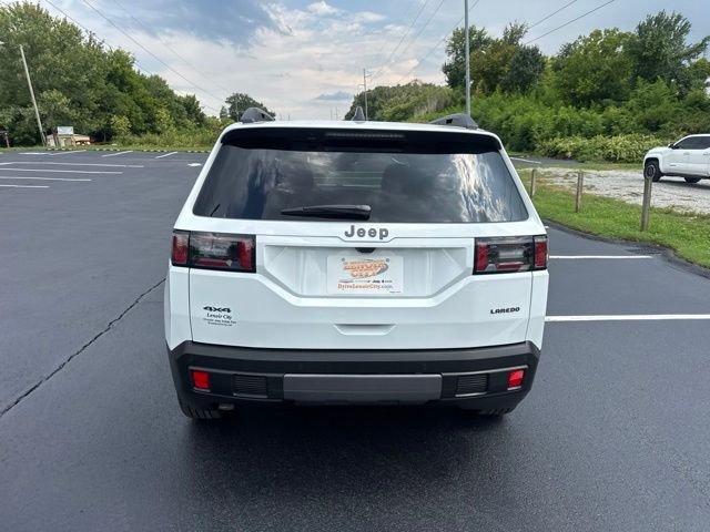 New 2026 Bright White Clear-Coat Exterior Paint Jeep Laredo image 6