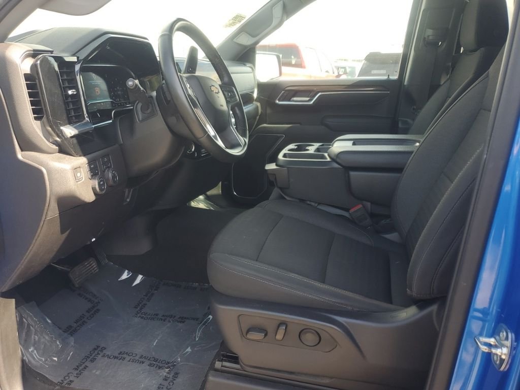 Used 2025 Blue Chevrolet LT image 13