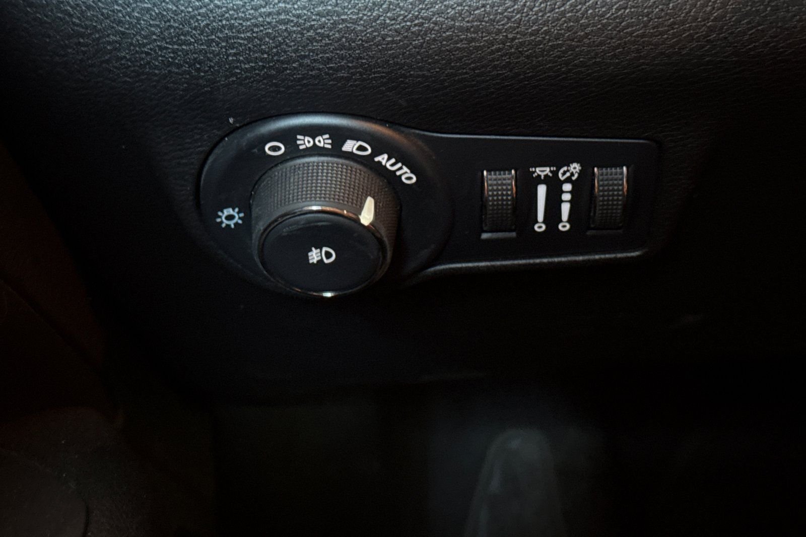 2025 Jeep Compass Trailhawk - Photo 37