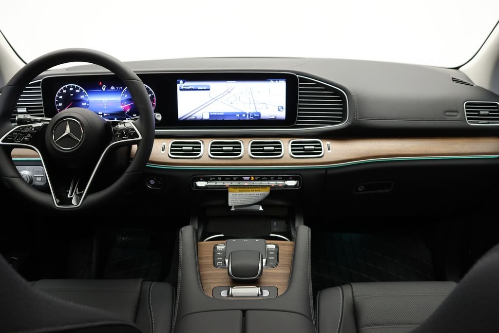 New 2026 Polar White Mercedes-Benz GLS 450 image 17