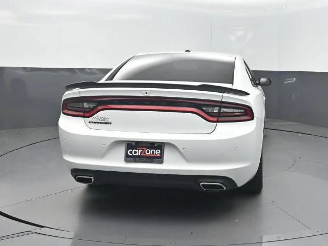 Used 2021 White Dodge SXT image 25