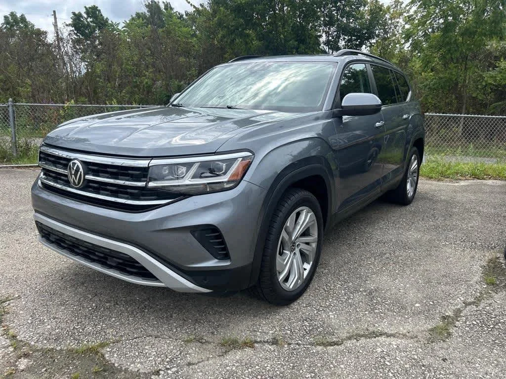 2022 Volkswagen Atlas 2.0T SE w/Tech 4MOTION's photo