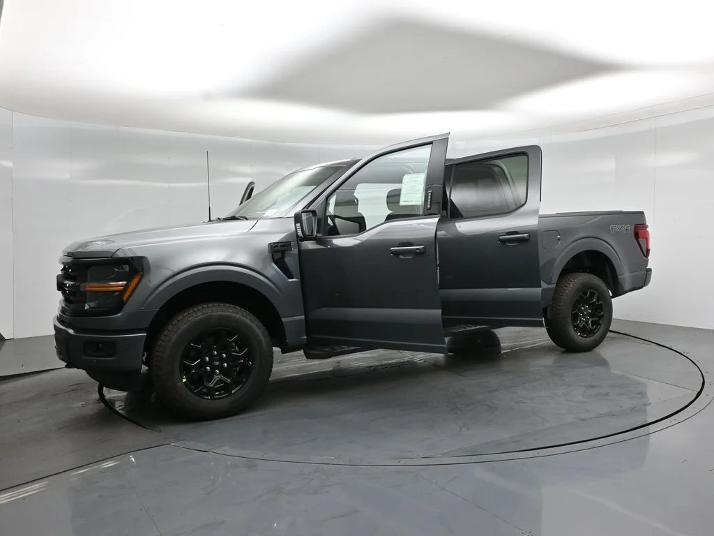 New 2026 Carbonized Gray Metallic Ford XLT image 27