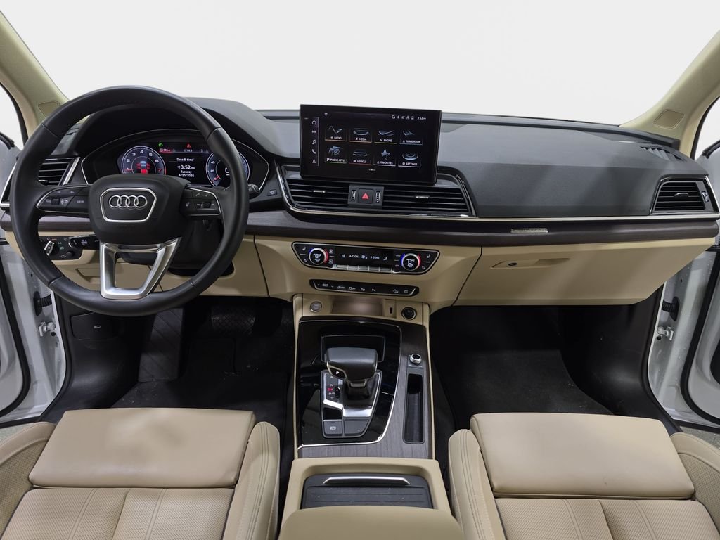 Used 2023 White Audi 45 S line Prestige image 10