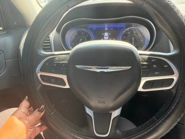 Used 2022 White Chrysler Touring L image 8