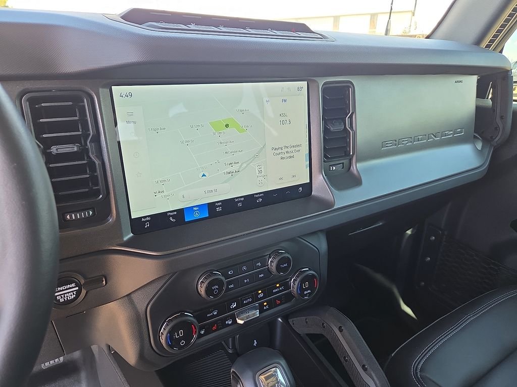 Used 2025 Azure Gray Metallic Ford Badlands image 24