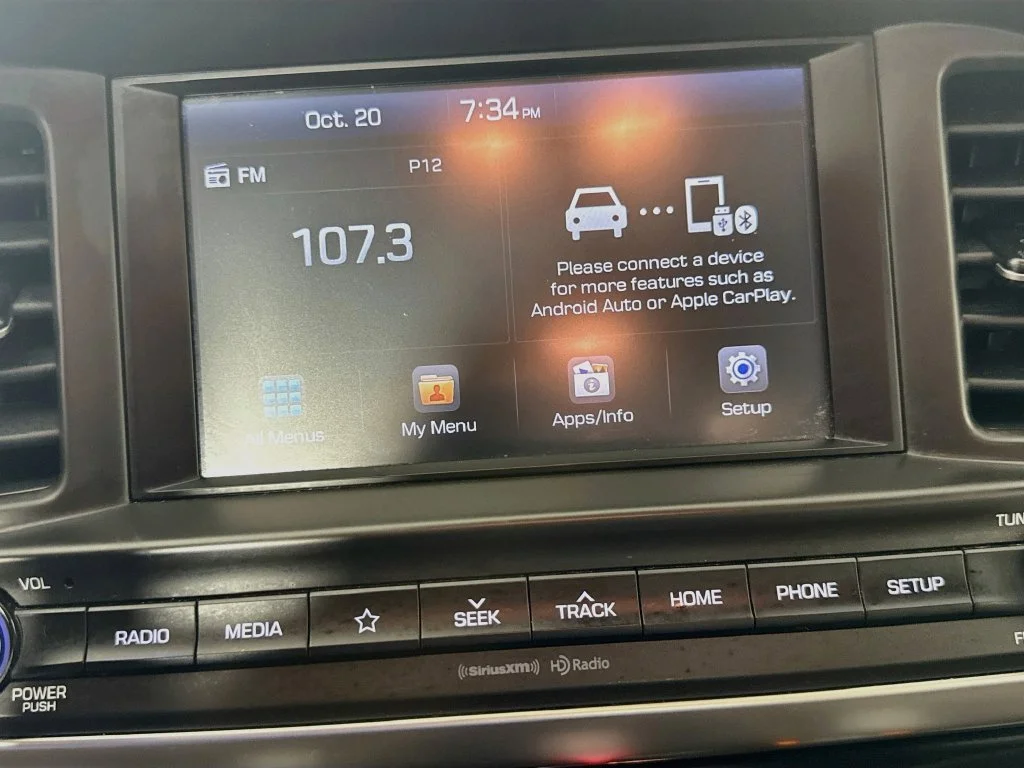 Used 2020 Black Hyundai SEL image 16