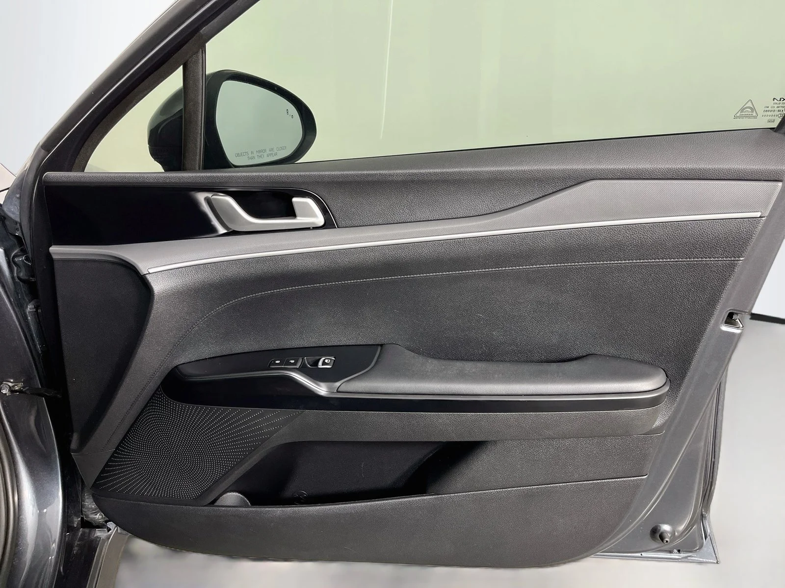 Used 2023 Gray Kia LXS image 28