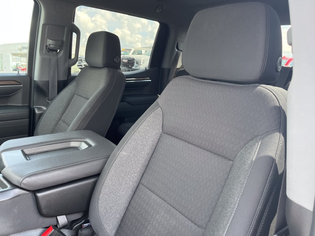Used 2024 White Chevrolet LT image 13