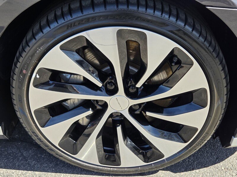 Used 2022  Lucid Grand Touring image 11
