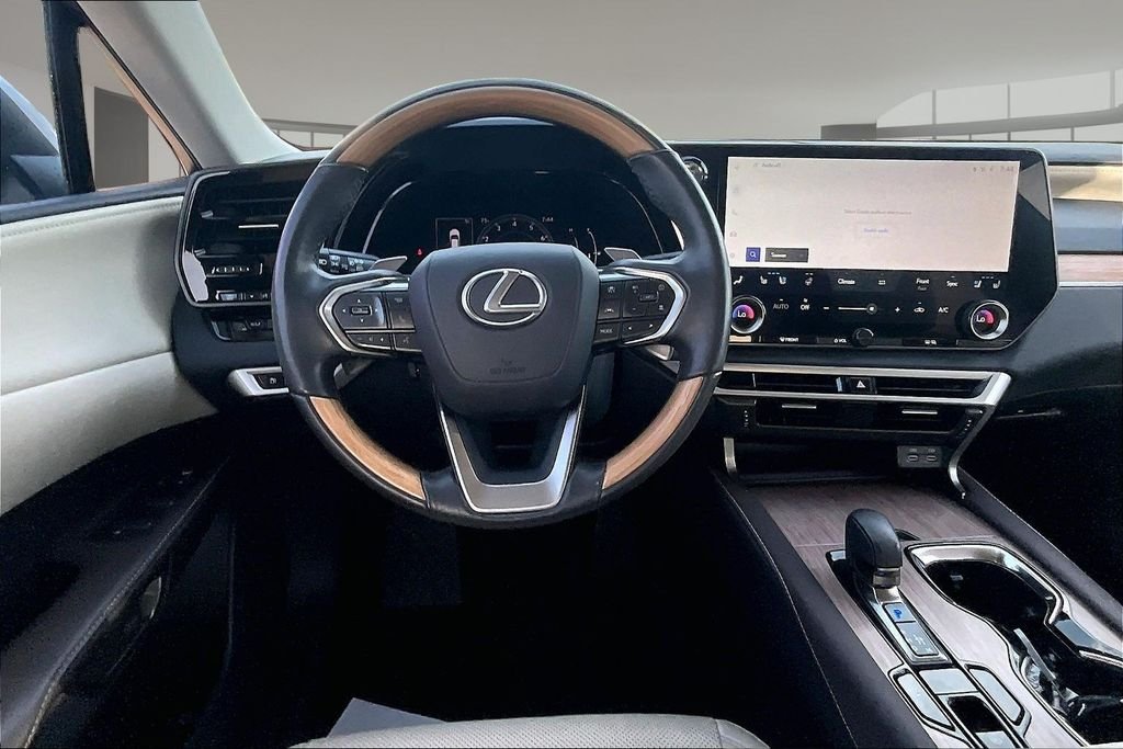 Used 2024 White Lexus 350 Premium image 5
