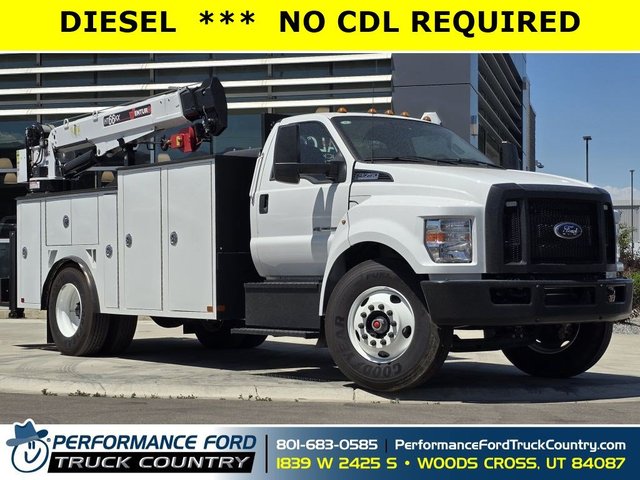 2025 Ford F-750SD Base