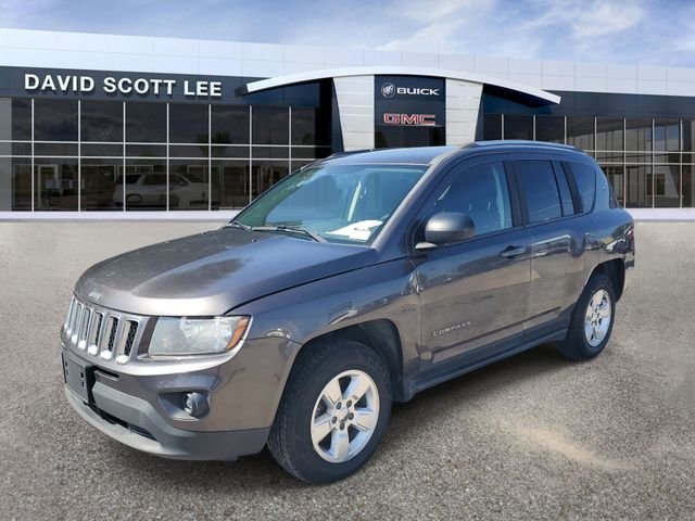 Used 2014 Gray Jeep Sport image 2