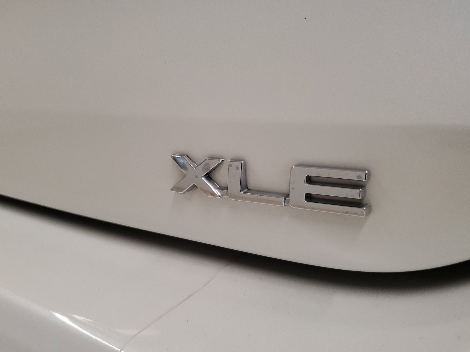Used 2021 Blizzard Pearl Toyota Hybrid XLE image 12