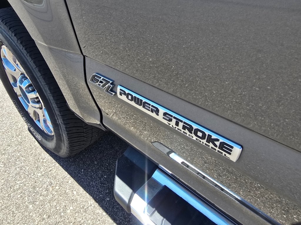 Used 2022 Carbonized Gray Metallic Ford LARIAT image 9