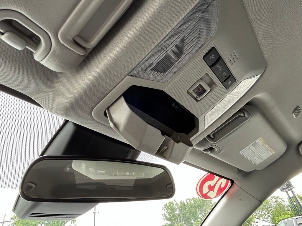 Used 2025 White Toyota XLE image 23