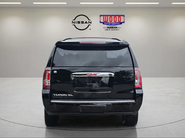 Used 2017 Onyx Black GMC Denali image 3