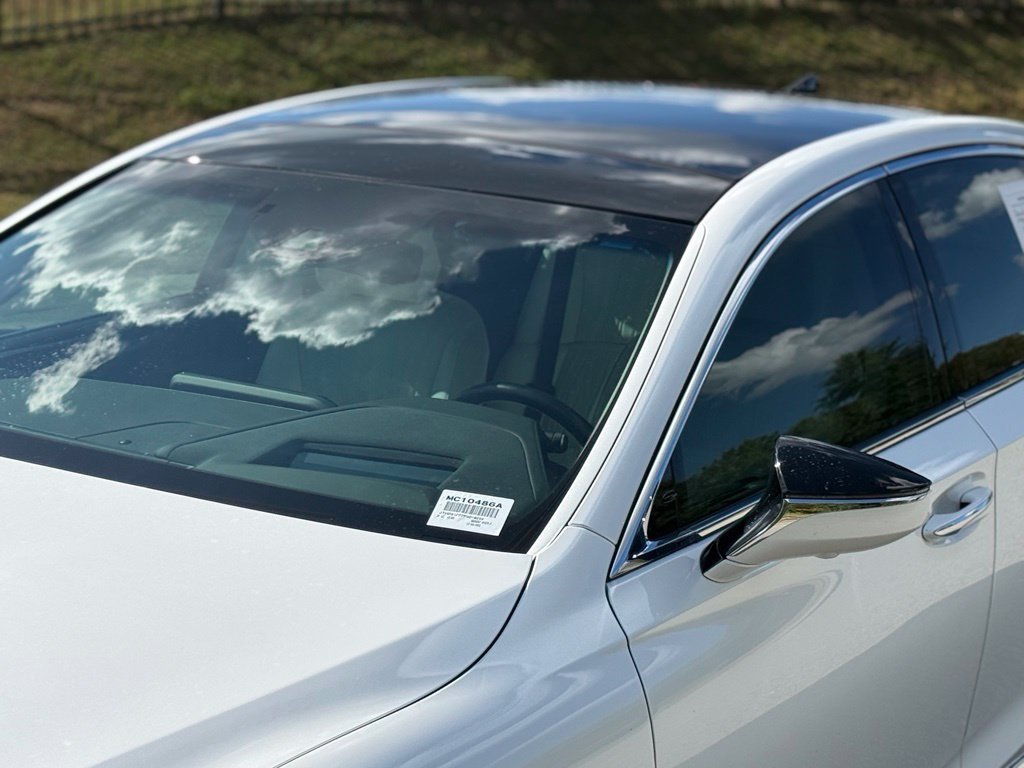 Used 2023 White Lexus 500 image 8