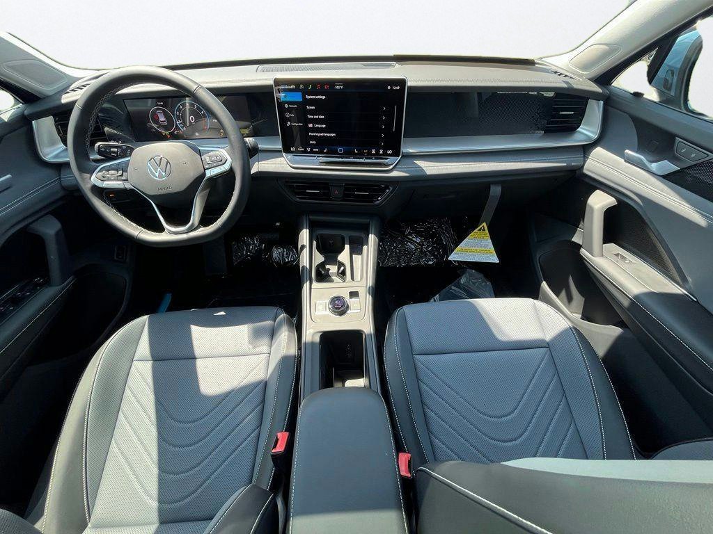 New 2026 Blue Volkswagen SE image 13