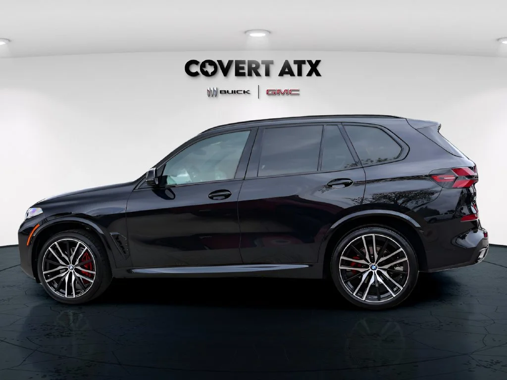 Used 2026 Black BMW sDrive40i image 4