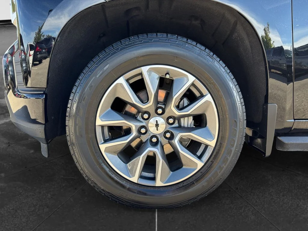Used 2020 Black Chevrolet RST image 9