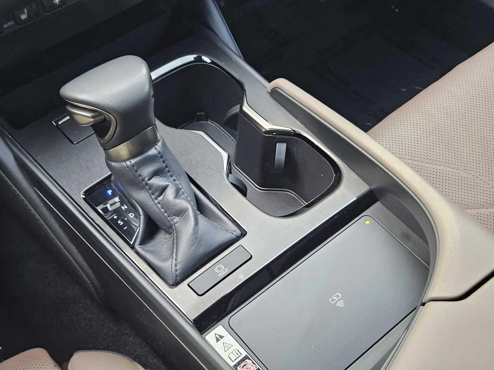 Certified Used 2023 EMINENT WHITE PEARL Lexus Ultra Luxury image 14