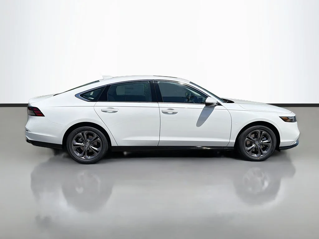 New 2026 Platinum White Pearl Honda EX-L image 5