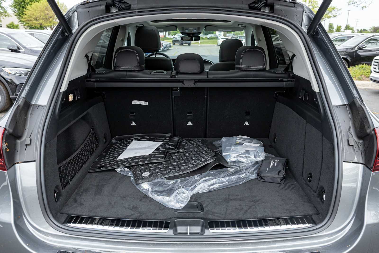 New 2026 Selenite Grey Metallic Mercedes-Benz GLE 350 image 32