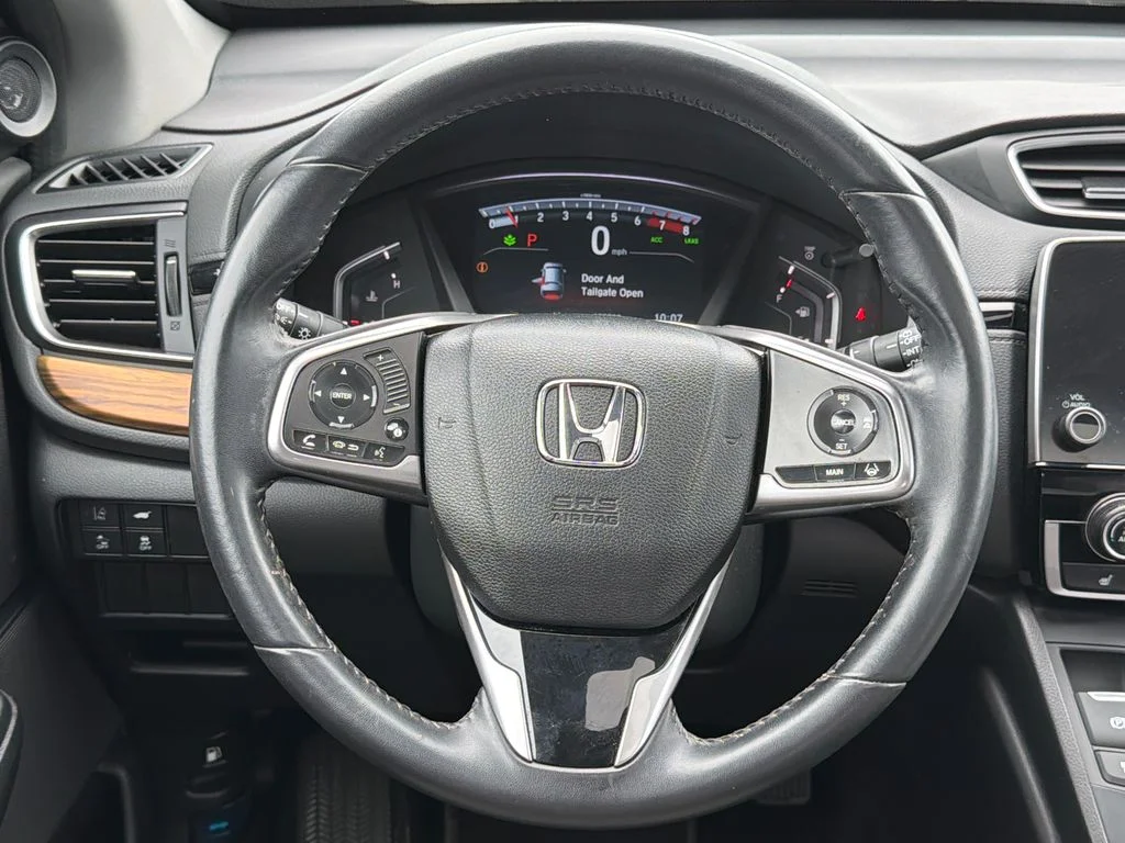 Used 2018 Black Honda Touring image 24