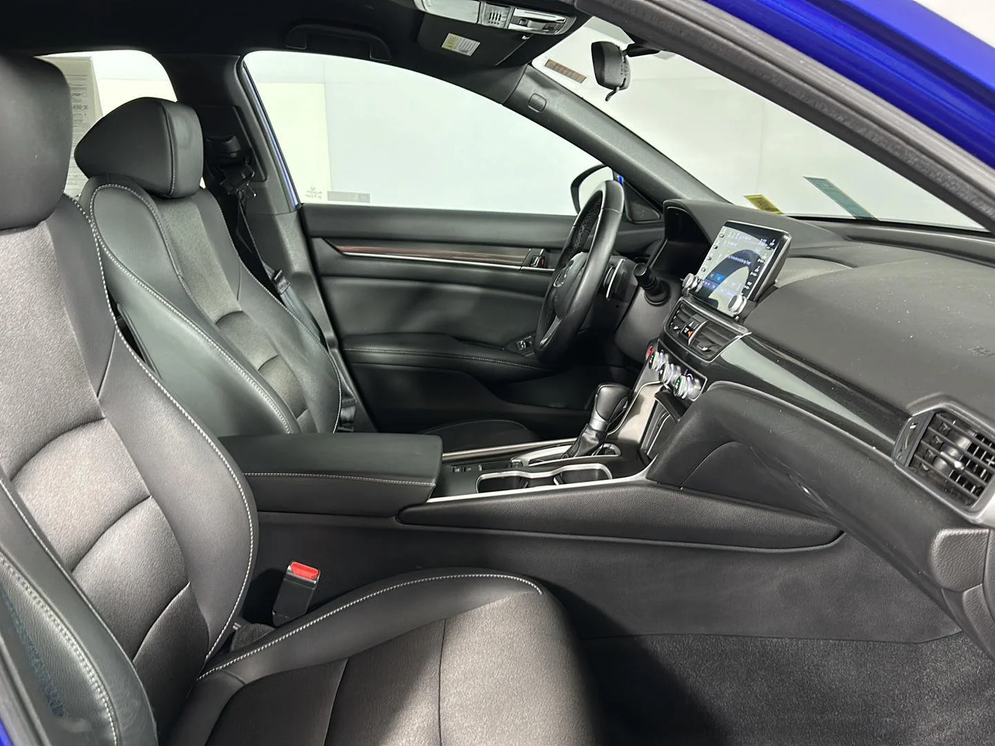 Used 2019 Still Night Pearl Honda Sport image 26