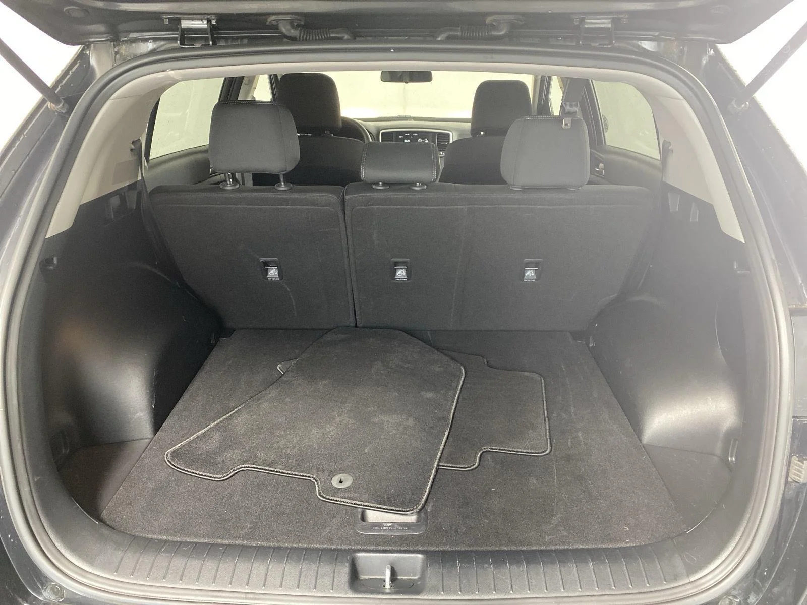 Used 2020 Black Cherry Kia LX image 10