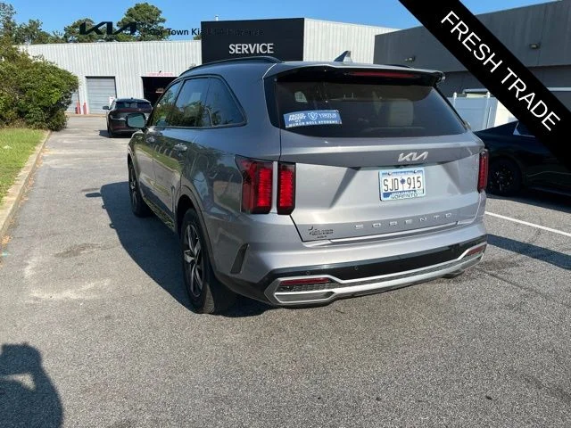 Certified Used 2022 Silver Kia S image 3