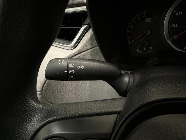 Certified Used 2022 Wind Chill Pearl Toyota L image 30