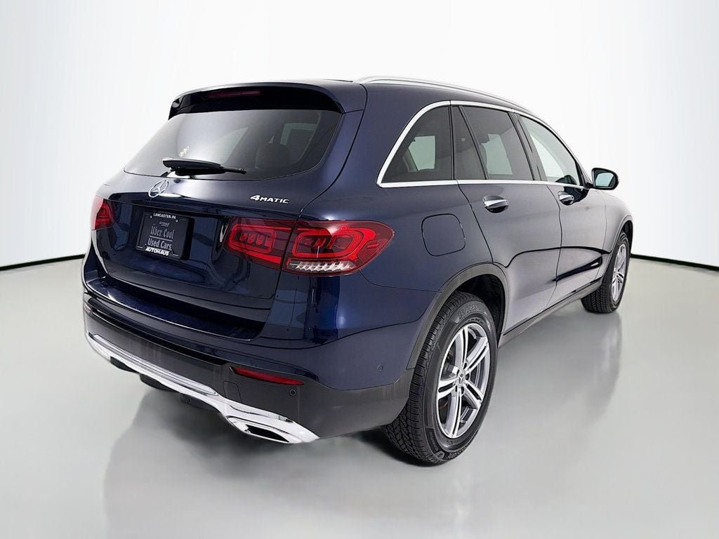 Used 2022 Lunar Blue Metallic Mercedes-Benz GLC 300 4MATIC® SUV image 7