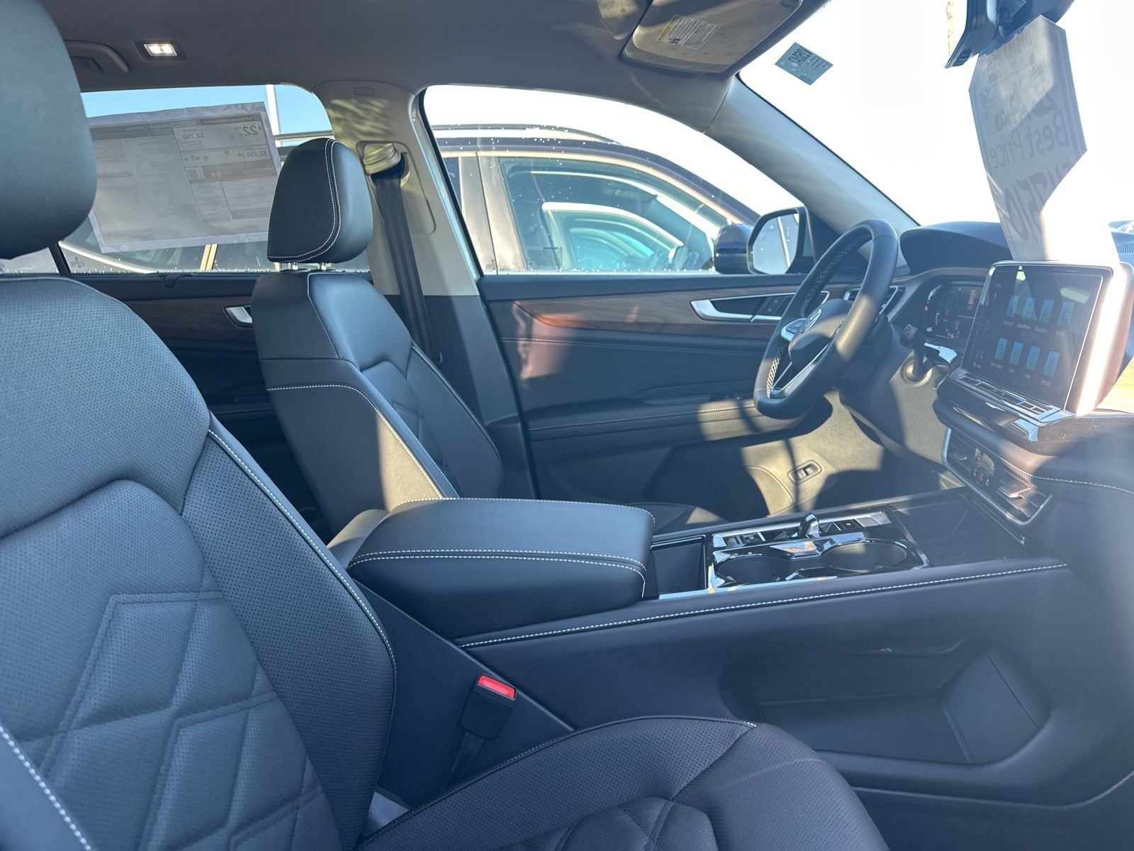 New 2026 Silver Volkswagen 2.0T SE w/Technology image 42