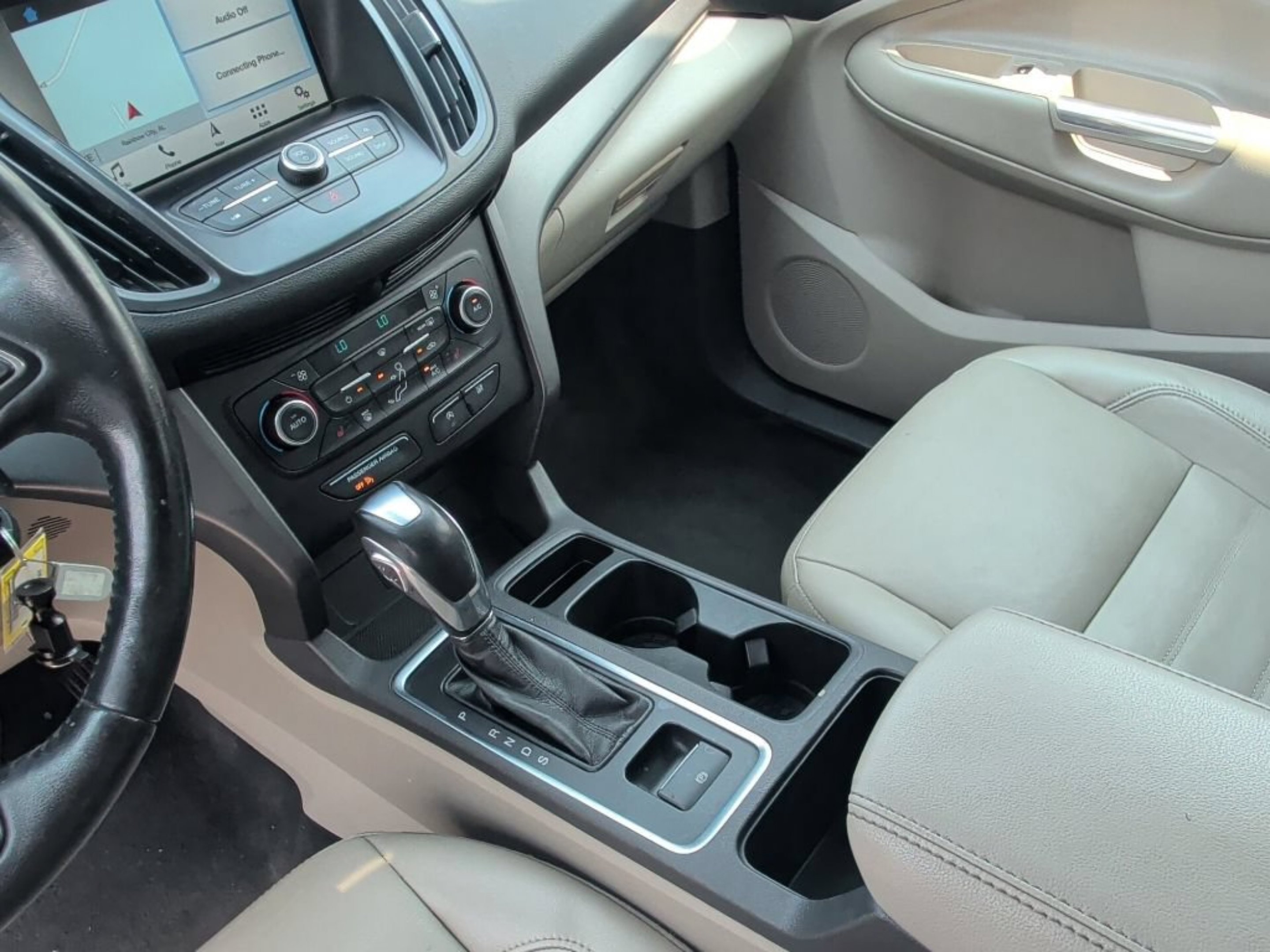 Used 2018 Blue Metallic Ford SEL image 29