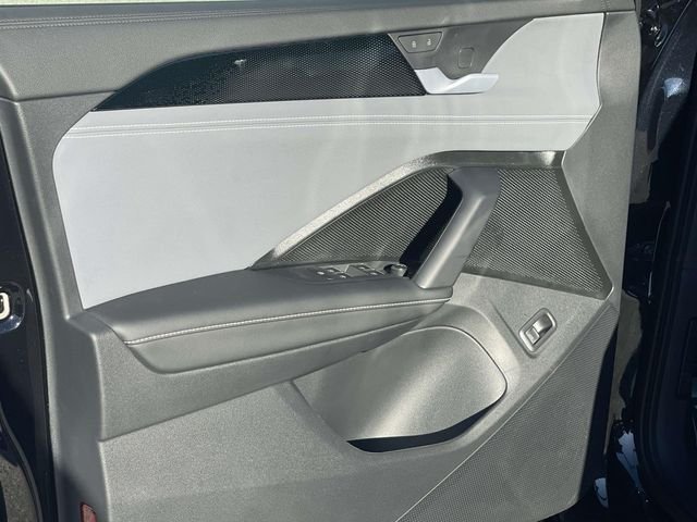 2026 Volkswagen Tiguan SE R-LINE BLACK - Photo 19