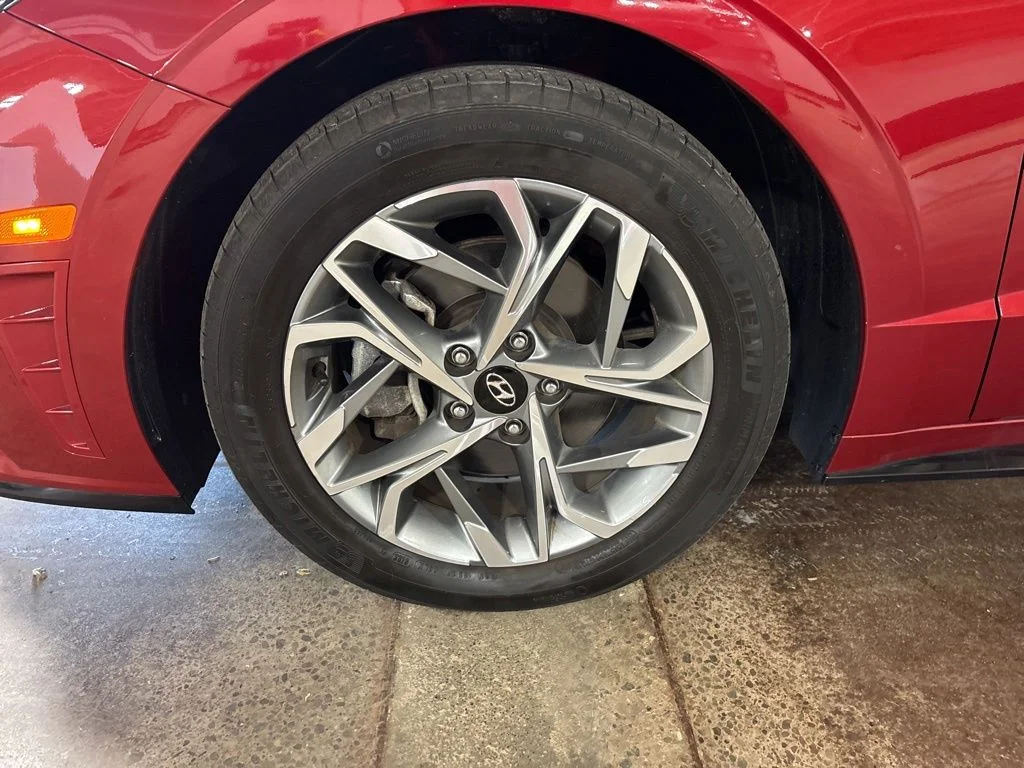Certified Used 2023 Red Hyundai SEL image 9