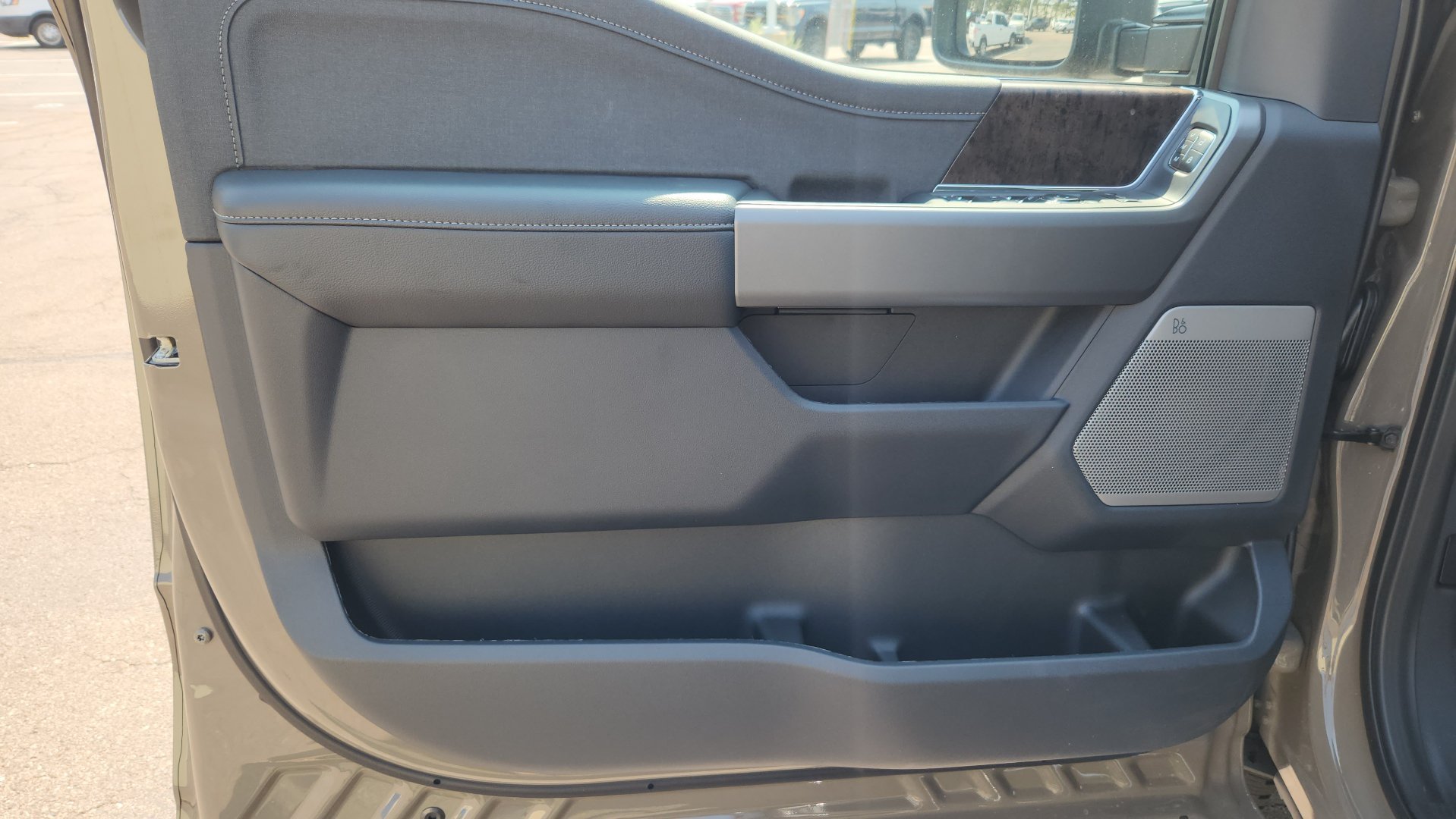 New 2026 Marsh Gray Ford LARIAT image 12