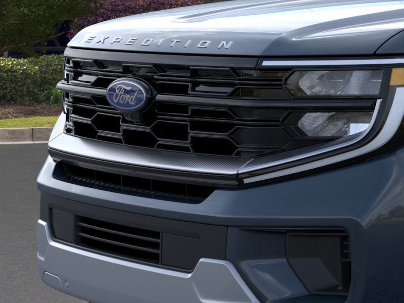 New 2025 Stone Blue Metallic Ford Platinum® image 17