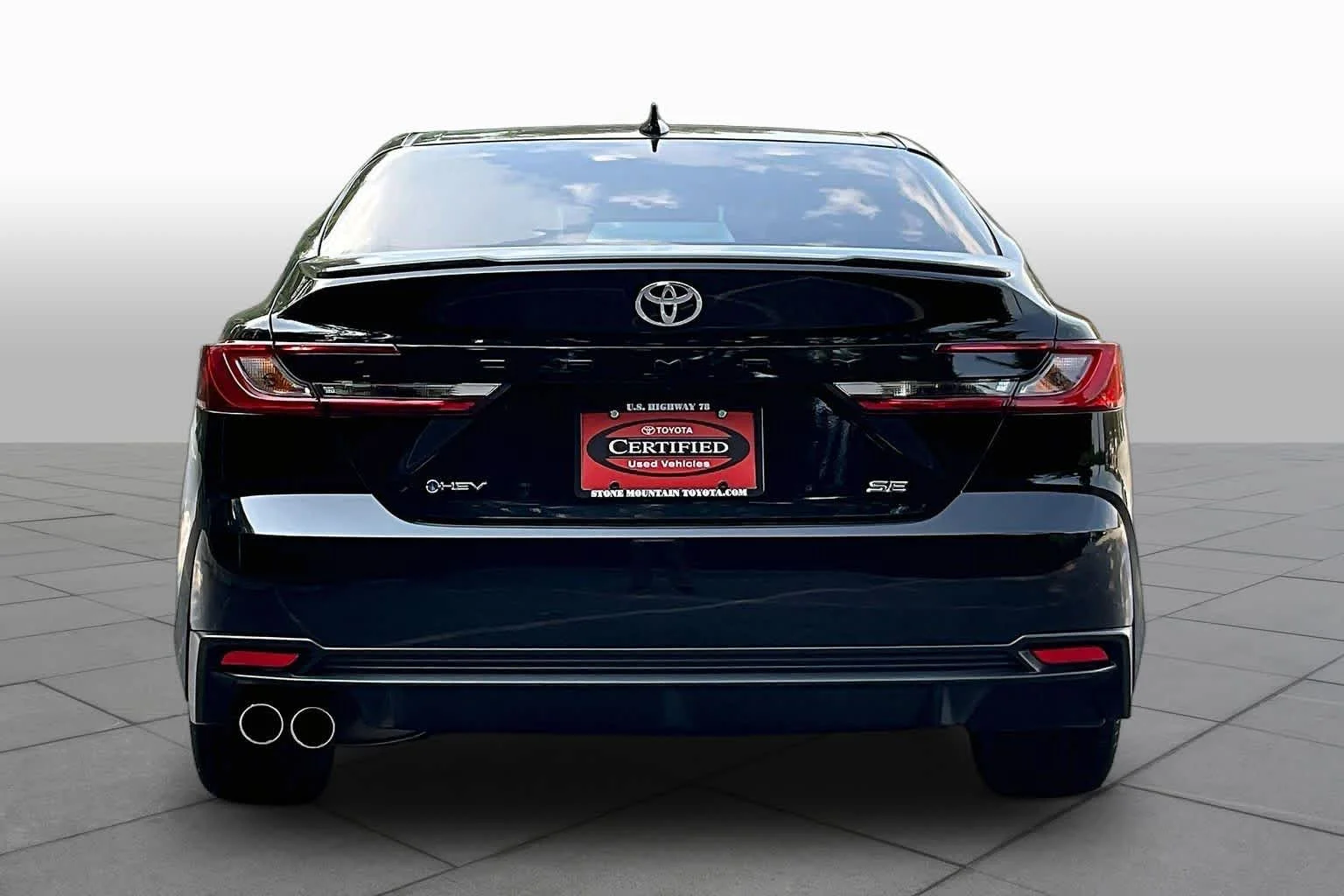 Used 2025 Midnight Black Metallic Toyota SE image 5