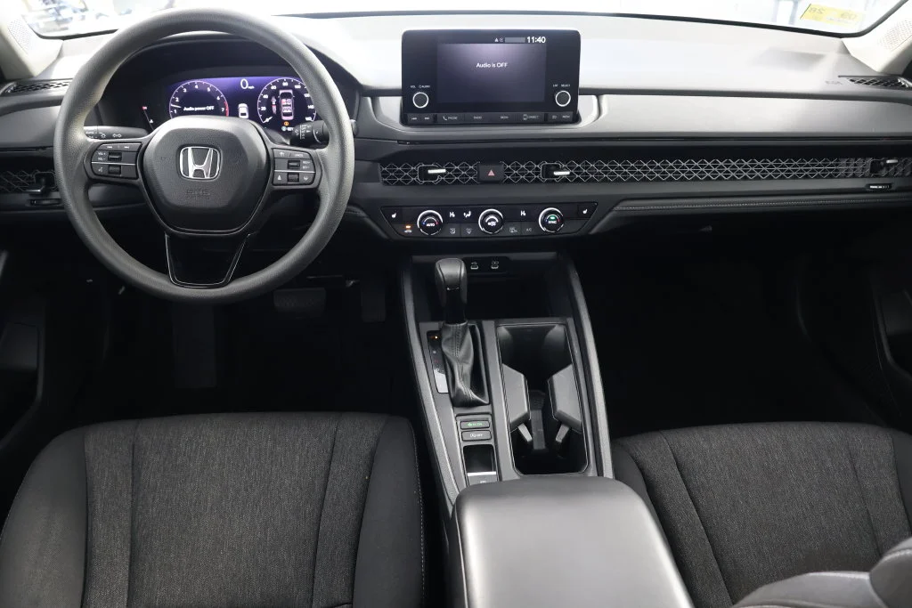 Used 2024 Platinum White Pearl Honda EX image 2