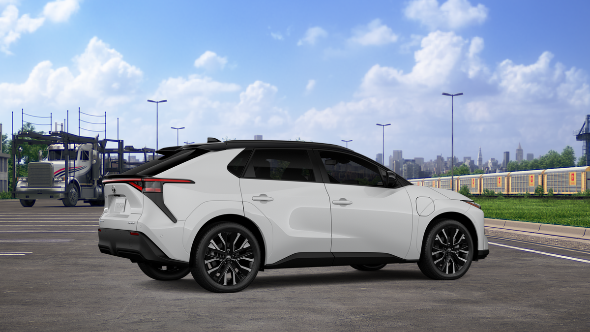 New 2027 Wind Chill Pearl with Midnight Black Metallic roof Toyota Limited image 11