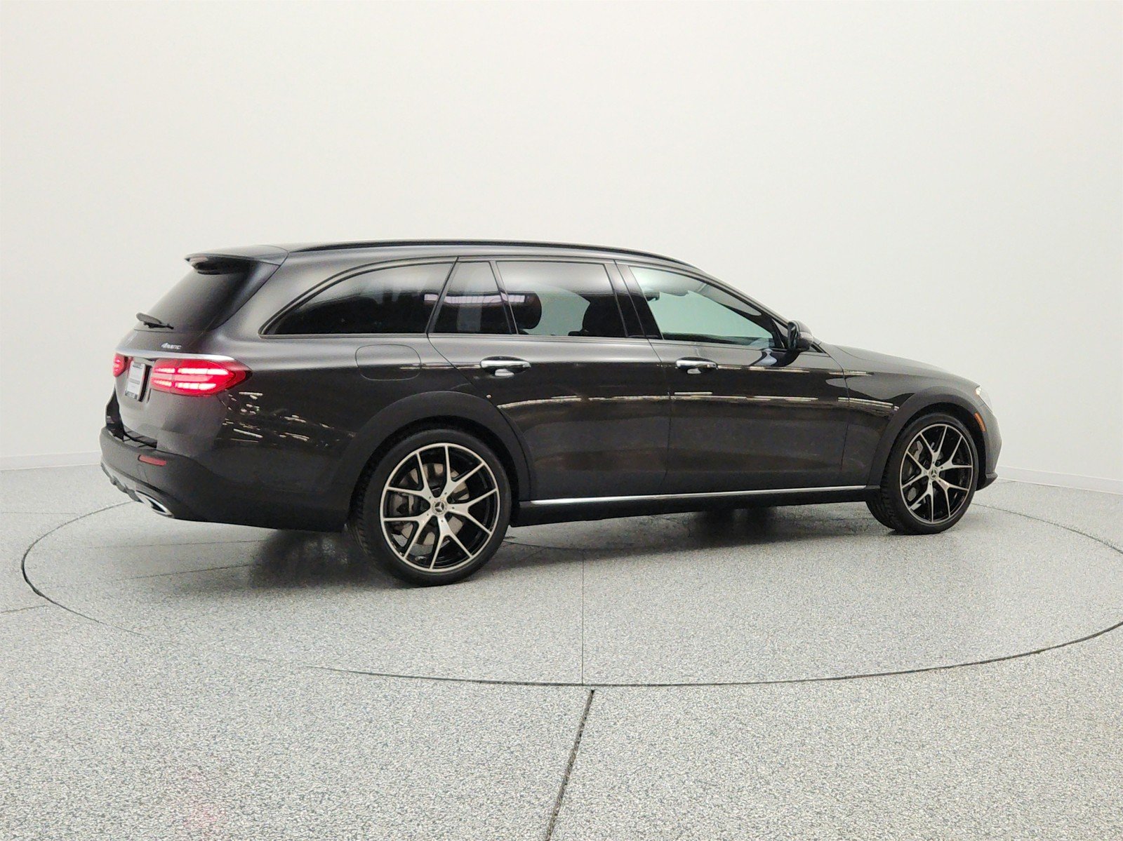 Certified Used 2022 Graphite Grey Metallic Mercedes-Benz E 450 4MATIC® All-Terrain Wagon image 5