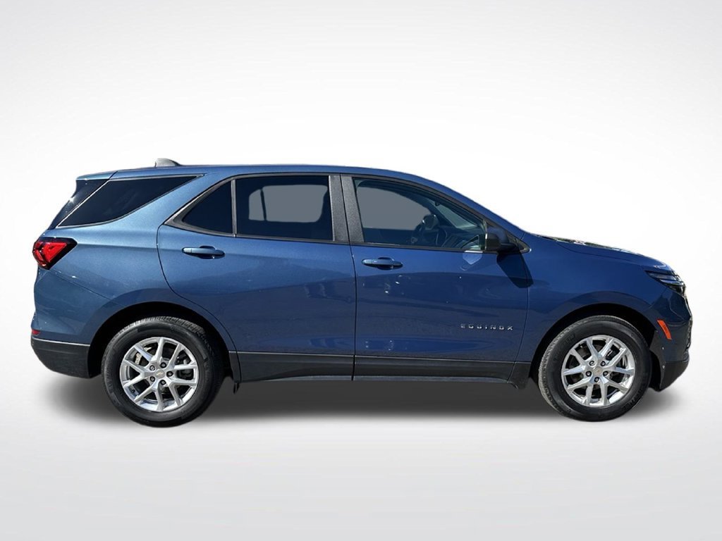 2024 Chevrolet Equinox LS - Photo 7
