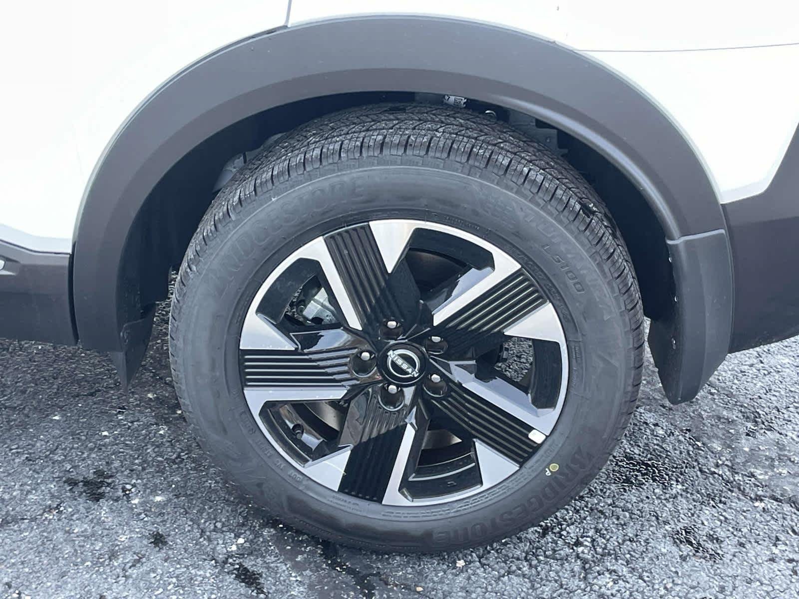 New 2026 Aspen White Tricoat Nissan SV image 12